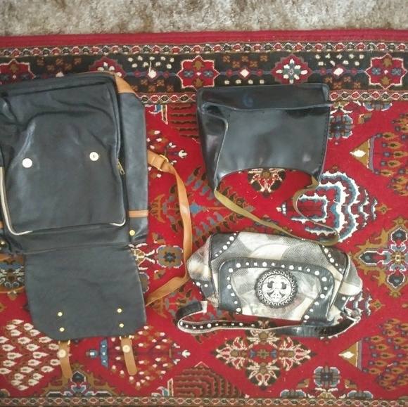 Purses - Picture 3 of 7